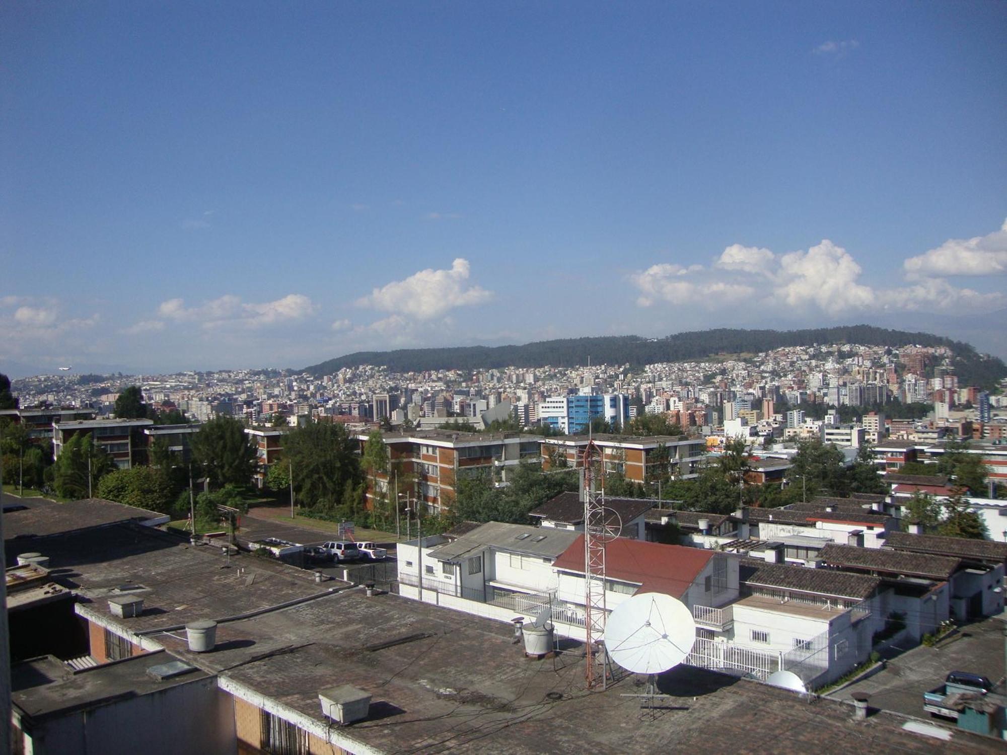 Suites Metropoli Quito Exterior photo