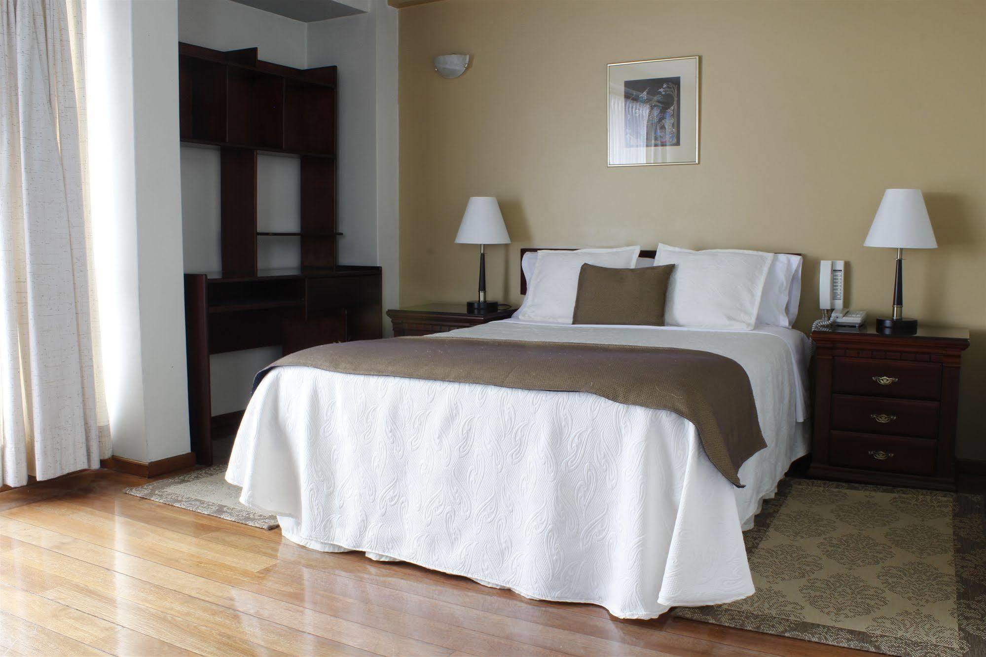 Suites Metropoli Quito Exterior photo