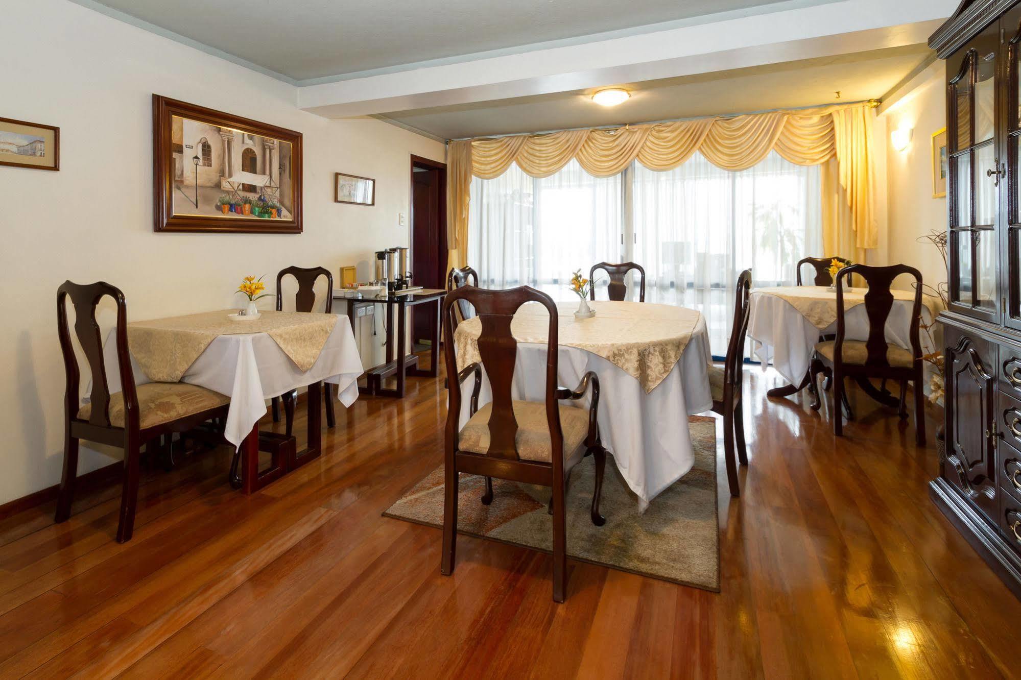 Suites Metropoli Quito Exterior photo